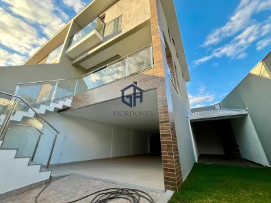 Casa com 3 Quartos à venda, 190m² no Cabral, Contagem