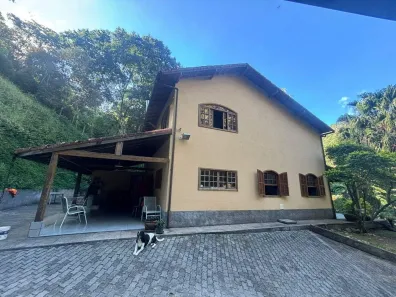 Fazenda/Sítio com 4 Quartos à venda, 220m² no Campo do Coelho, Nova Friburgo
