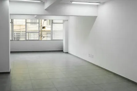 Sala Comercial à venda, 200m² no Centro, Balneário Camboriú