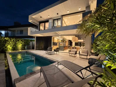 Casa de Condomínio com 5 Quartos à venda, 343m² no XANGRI-LÁ, Xangri-lá
