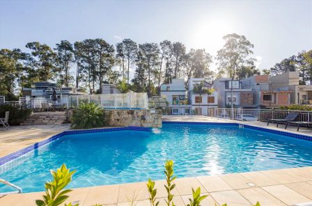 Lote/Terreno à venda, 150m² no Umbará, Curitiba