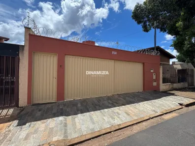 Casa com 3 Quartos à venda, 194m² no Fabrício, Uberaba
