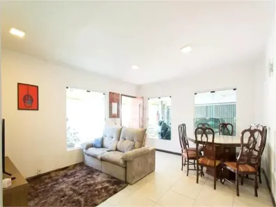 Casa com 4 Quartos à venda, 228m² no Vila Brasílio Machado, São Paulo