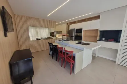 Apartamento com 2 Quartos para alugar, 82m² no Cabeçudas, Itajaí