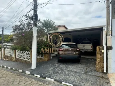 Sobrado com 4 Quartos para alugar, 375m² no Vila Zezé, Jacareí