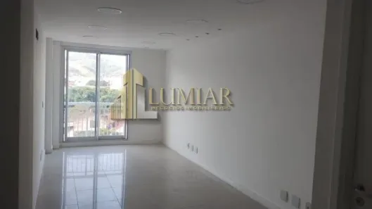 Sala Comercial à venda, 36m² no Taquara, Rio de Janeiro