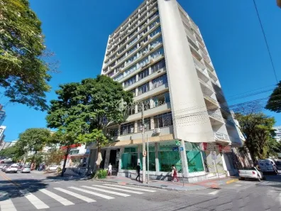 Apartamento com 2 Quartos para alugar, 59m² no Centro, Florianópolis