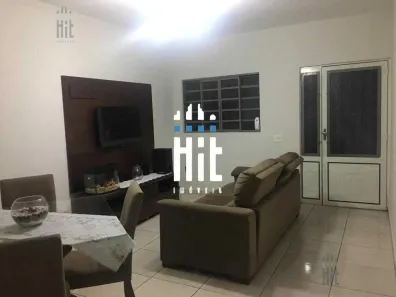 Casa com 3 Quartos à venda, 190m² no Vila Liviero, São Paulo