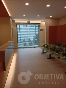 Prédio Comercial para alugar, 491m² no Centro, Uberlândia