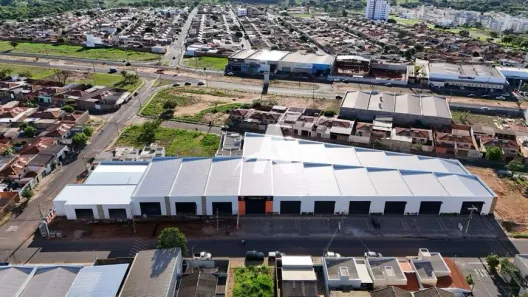 Galpão/Depósito/Armazém para alugar, 248m² no Shopping Park, Uberlândia