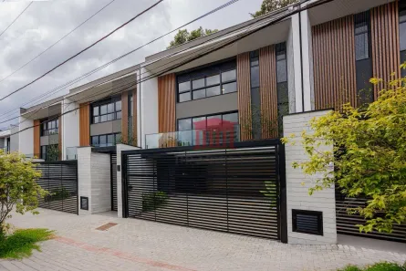 Casa de Condomínio com 3 Quartos à venda, 280m² no América, Joinville