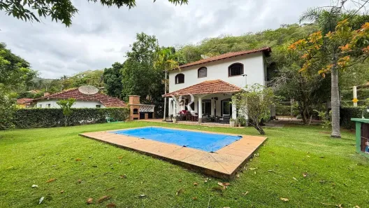 Casa com 5 Quartos à venda, 800m² no Pedro do Rio, Petrópolis