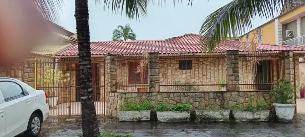 Casa de Condomínio com 5 Quartos para alugar, 366m² no Recreio dos Bandeirantes, Rio de Janeiro