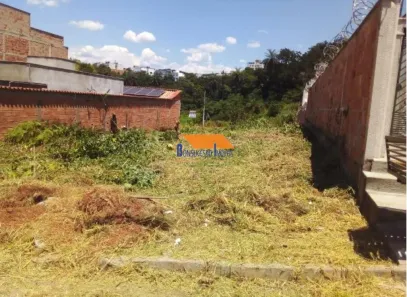 Lote/Terreno à venda, 360m² no Novo Centro, Santa Luzia