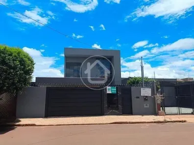 Sobrado com 3 Quartos à venda, 201m² no Jardim das Nações, Campo Grande