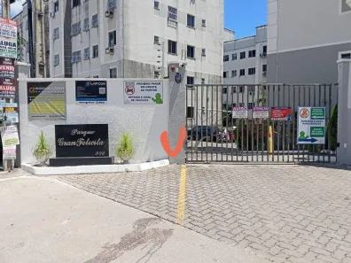 Apartamento com 2 Quartos para alugar, 44m² no Centro, Maracanaú
