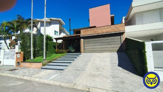 Casa com 3 Quartos para alugar, 210m² no Pedra Branca, Palhoça