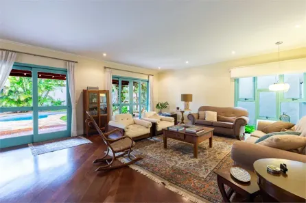 Sobrado com 4 Quartos à venda, 316m² no Parque dos Príncipes, São Paulo