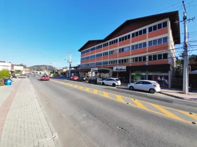 Sala Comercial para alugar, 250m² no Itoupava Norte, Blumenau