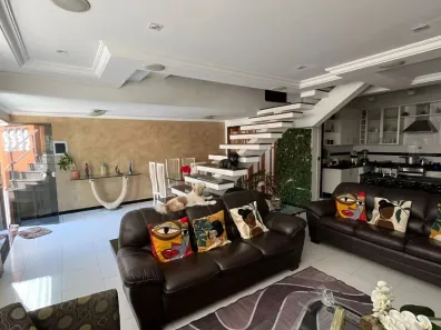 Sobrado com 4 Quartos à venda, 210m² no Vila Rosália, Guarulhos