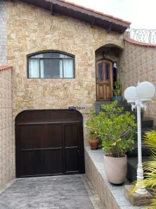 Sobrado com 3 Quartos à venda, 204m² no Vila Franci, São Paulo