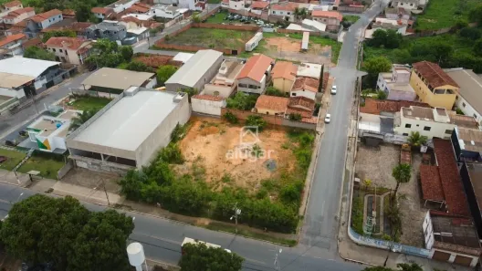Lote/Terreno para alugar, 1600m² no Santos Reis, Montes Claros
