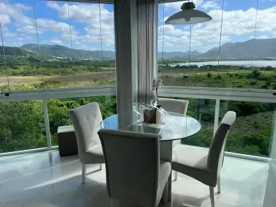 Apartamento com 2 Quartos à venda, 70m² no Camboinhas, Niterói