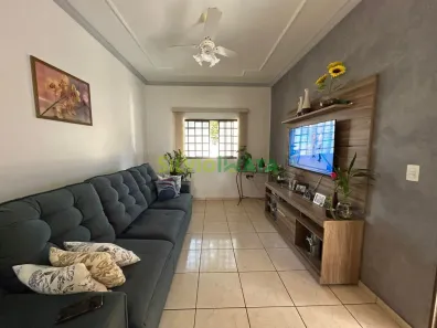 Casa com 4 Quartos à venda, 159m² no Parque das Grevíleas 3ª parte, Maringá