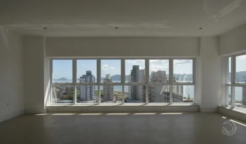 Sala Comercial à venda, 65m² no Canto, Florianópolis