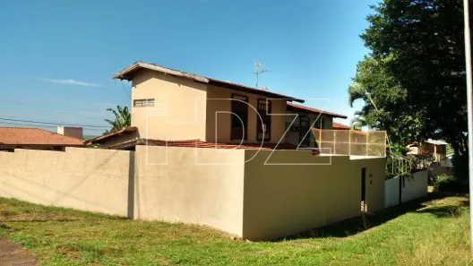 Casa com 3 Quartos para alugar, 146m² no Jardim Santa Lúcia, Araraquara