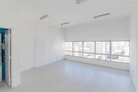 Sala Comercial à venda, 30m² no Centro Histórico, Porto Alegre