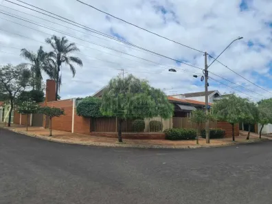 Casa com 3 Quartos à venda, 392m² no Vila Harmonia, Araraquara