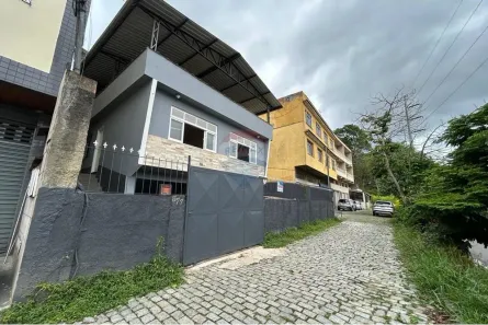 Casa com 2 Quartos à venda, 207m² no Jardim Ouro Preto, Nova Friburgo