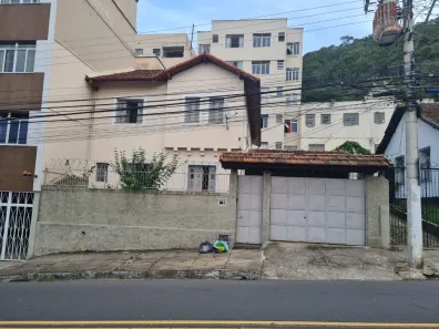 Casa com 5 Quartos à venda, 197m² no Jardim Glória, Juiz de Fora