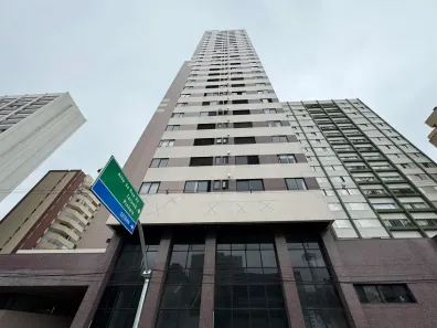Apartamento com 2 Quartos para alugar, 65m² no Centro, Curitiba