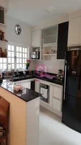 Casa com 3 Quartos à venda, 200m² no Loteamento Villa Branca, Jacareí