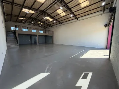 Galpão/Depósito/Armazém para alugar, 303m² no Setor 5, Ibiporã