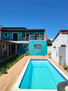 Sobrado com 3 Quartos à venda, 178m² no Praia das Palmeiras, Caraguatatuba
