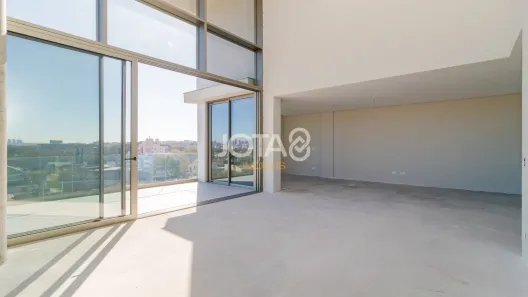 Apartamento com 4 Quartos à venda, 246m² no Cristo Rei, Curitiba