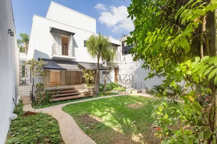Casa com 4 Quartos para alugar, 819m² no Vila Nova Conceição, São Paulo
