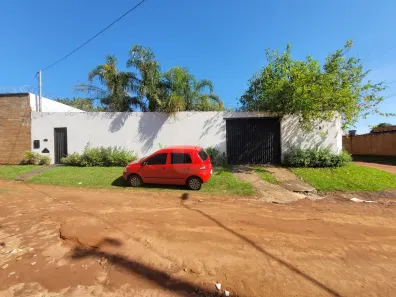 Fazenda/Sítio com 4 Quartos para alugar, 300m² no Morada Nova, Uberlândia
