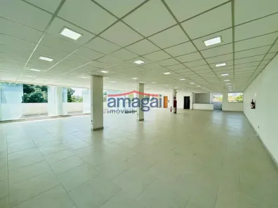 Imóvel Comercial para alugar, 924m² no São João, Jacareí