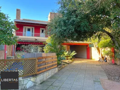 Casa com 4 Quartos à venda, 274m² no Vila Assunção, Porto Alegre