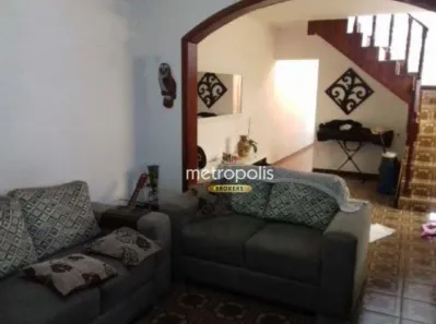 Sobrado com 4 Quartos à venda, 176m² no Parque Jaçatuba, Santo André