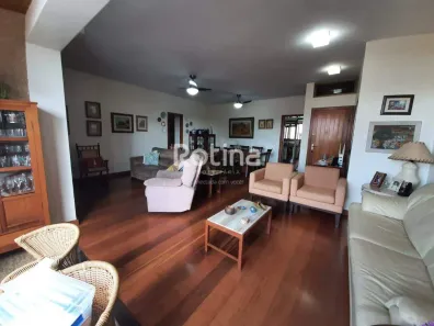 Apartamento com 3 Quartos à venda, 183m² no Osvaldo Rezende, Uberlândia
