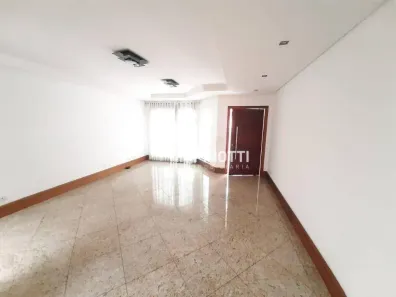 Sobrado com 4 Quartos à venda, 238m² no Vila Scarpelli, Santo André