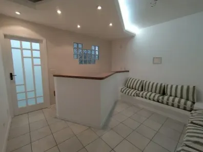 Sala Comercial à venda, 43m² no Vila Mathias, Santos