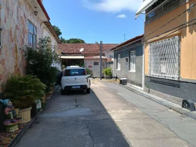 Casa com 2 Quartos à venda, 140m² no Vila Valqueire, Rio de Janeiro
