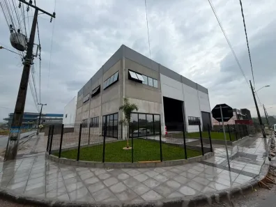 Galpão/Depósito/Armazém para alugar, 740m² no Sertão do Maruim, São José