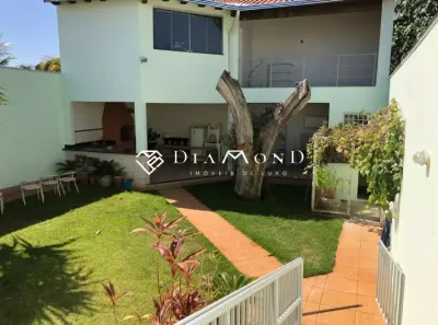 Casa com 4 Quartos à venda, 330m² no Cidade Jardim, Uberlândia